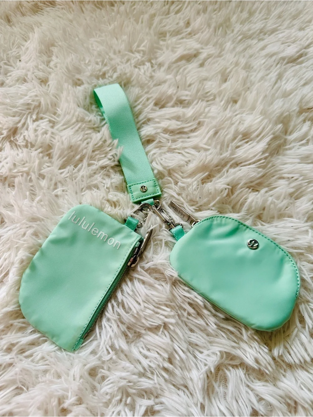 Lululemon Dual Pouch Wristlet PDGR VPOR Paradise Green Vapor NEW